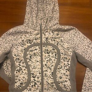 🍋🍋 LULULEMON BRAND NEW SCUBA HOODIE